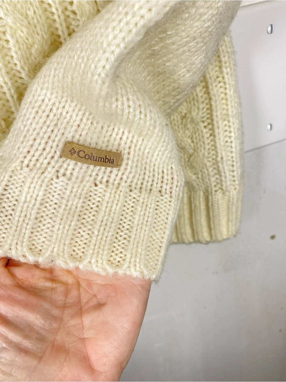 COLUMBIA Women’s Cable Knit Crew Neck Sweater Ivory L